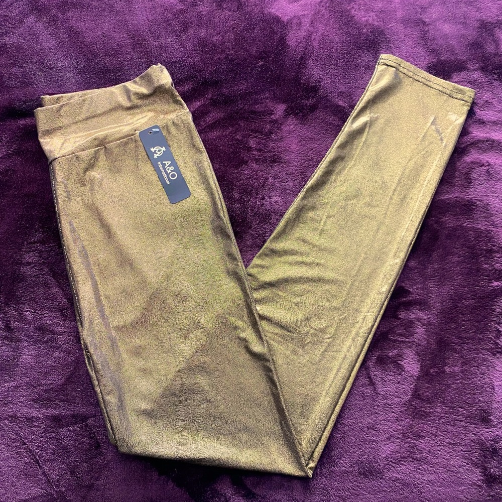 🆕shiny gold A&O leggings